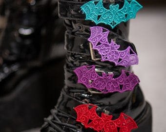 Fledermaus Haarspange bunte Spitze als Haarschmuck Haarclip und Brosche für Gothic Outfit und als Shooting Accessoire