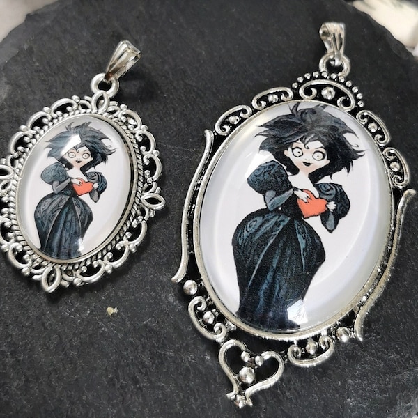 Anhänger Gothic Love in schwarz silber als Schmuck für Gothic Outfit oder Cosplay Geschenk