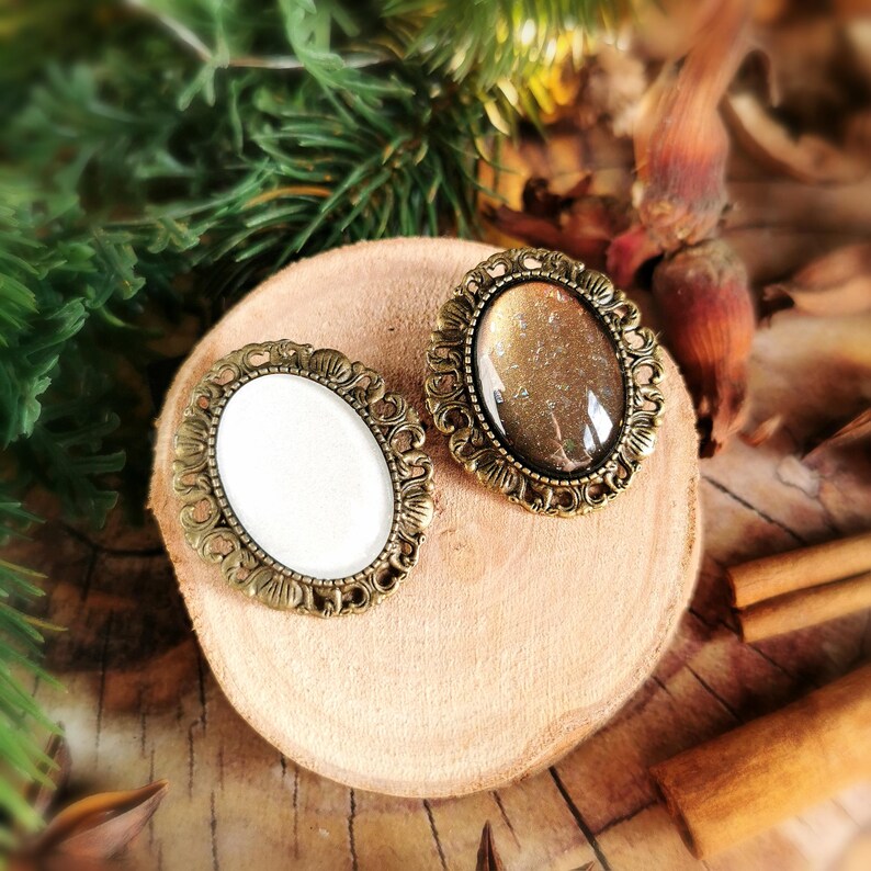 Oval brooch in your choice of color – handmade vintage jewelry with chain function for cosplay, vintage Easter jewelry for steampunk costumes image 12