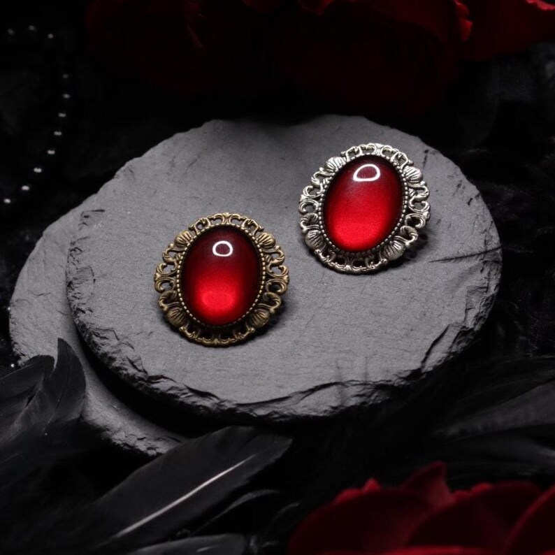 Oval brooch in your choice of color – handmade vintage jewelry with chain function for cosplay, vintage Easter jewelry for steampunk costumes image 6