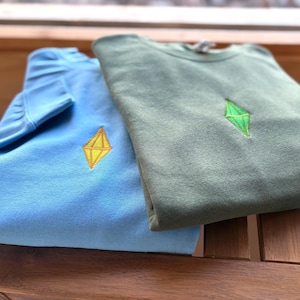 Bluza Sims Plumbob, Bluza gracza, Haft Sims, Haftowany symbol Sims, Prezent dla miłośnika Sims, Sweter w klimacie Sims