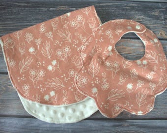 Bib, Burp & Wash Cloth Set - Emerald Highland main image 1