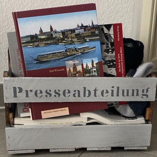 Zeitschriftenkiste,Holzkiste,Zeitungsständer,Zeitschriftenhalter,Zeitschriften,Bücherkiste,Bücherständer,Zeitungskorb,Weinkiste,Presse