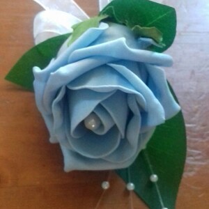 1 x China blue foam rose Button hole with sprays of pearls and white organza bow