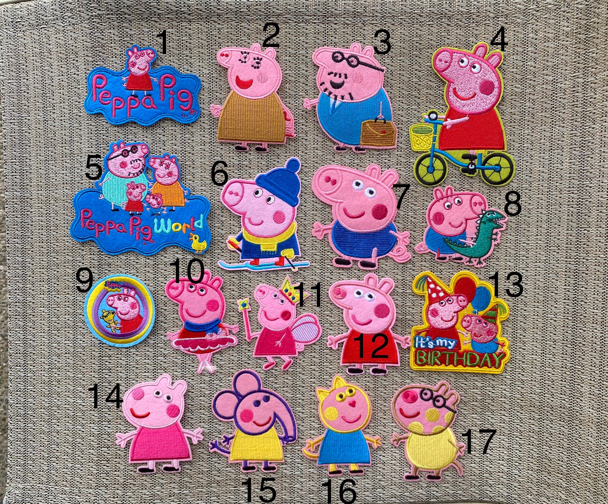 Peppa Pig Confetti Party Charm Bracelet Favours 8 Pack