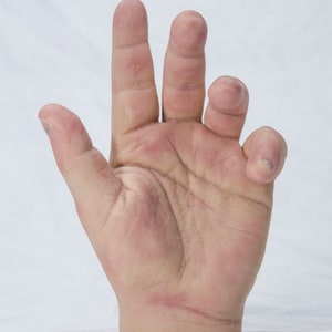 Pose-able Painted Left Silicone Robust Male Mannequin Hand - Light Skin Tone - Display Model Prop - Large