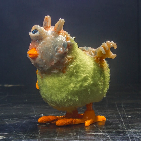 The All Seeing Hatchling - Wind Up Toy