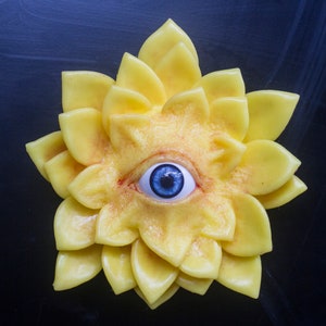The All Seeing Flower