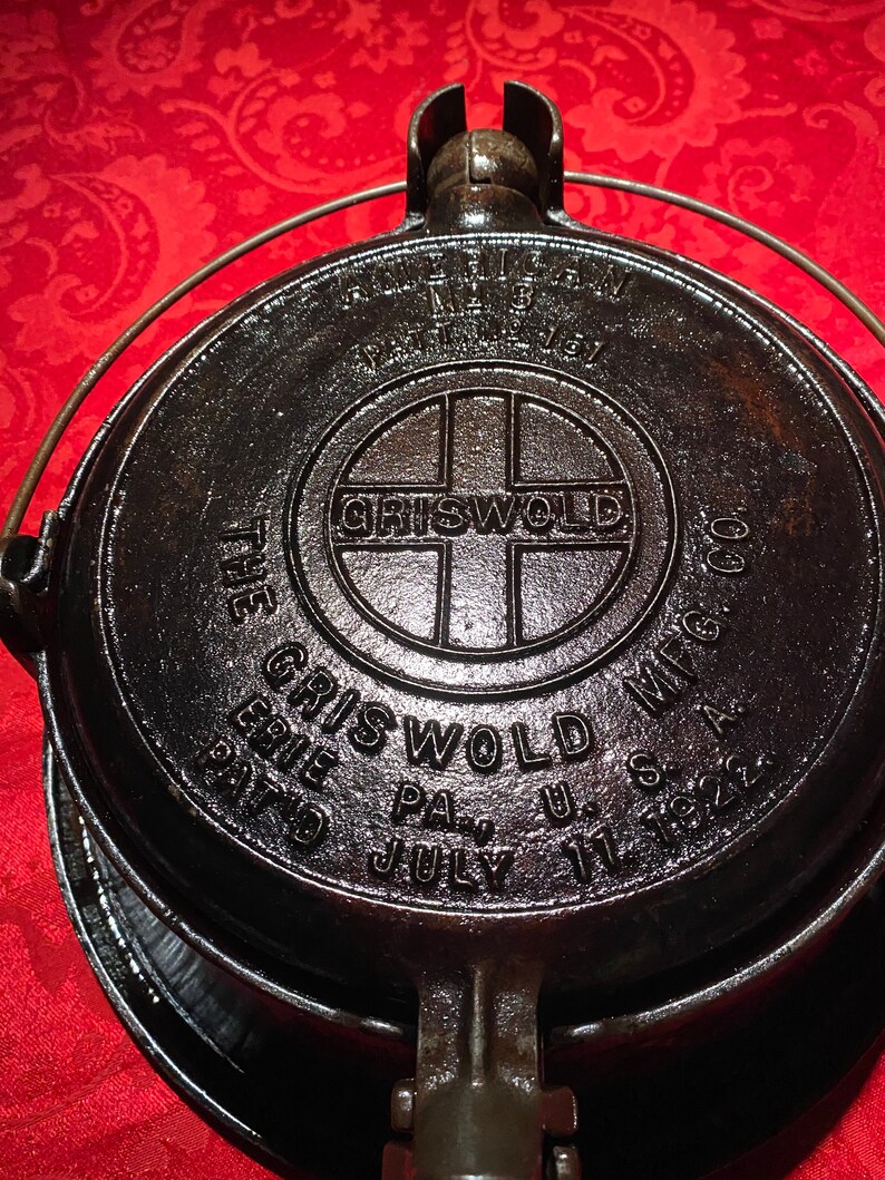 Rare Griswold No. 8 Waffle Iron and No. 88 High Base Etsy