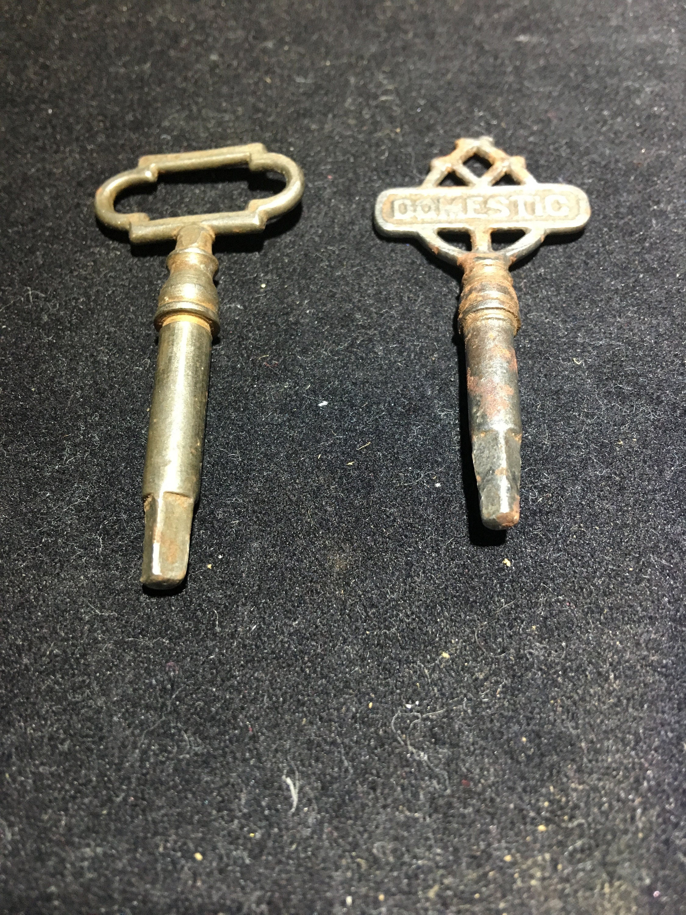 Vintage Sewing Machine Treadle Keys (2)