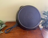 Griswold 6 Slanted Logo Skillet with Heat Ring (Circa 1909 - 1929)