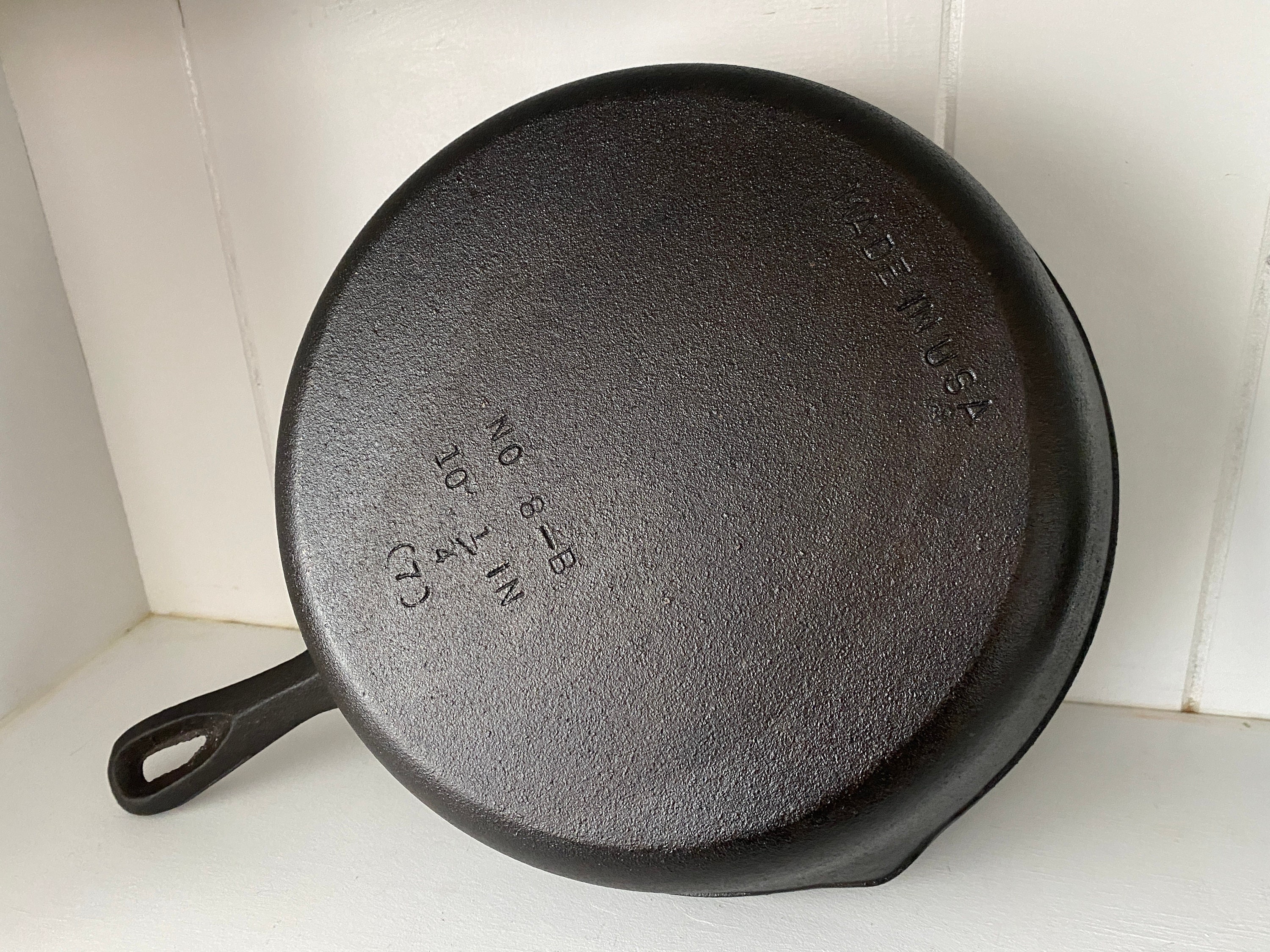 Vintage Deep Skillet by Birmingham Stove & Range (Alabama) No. 8