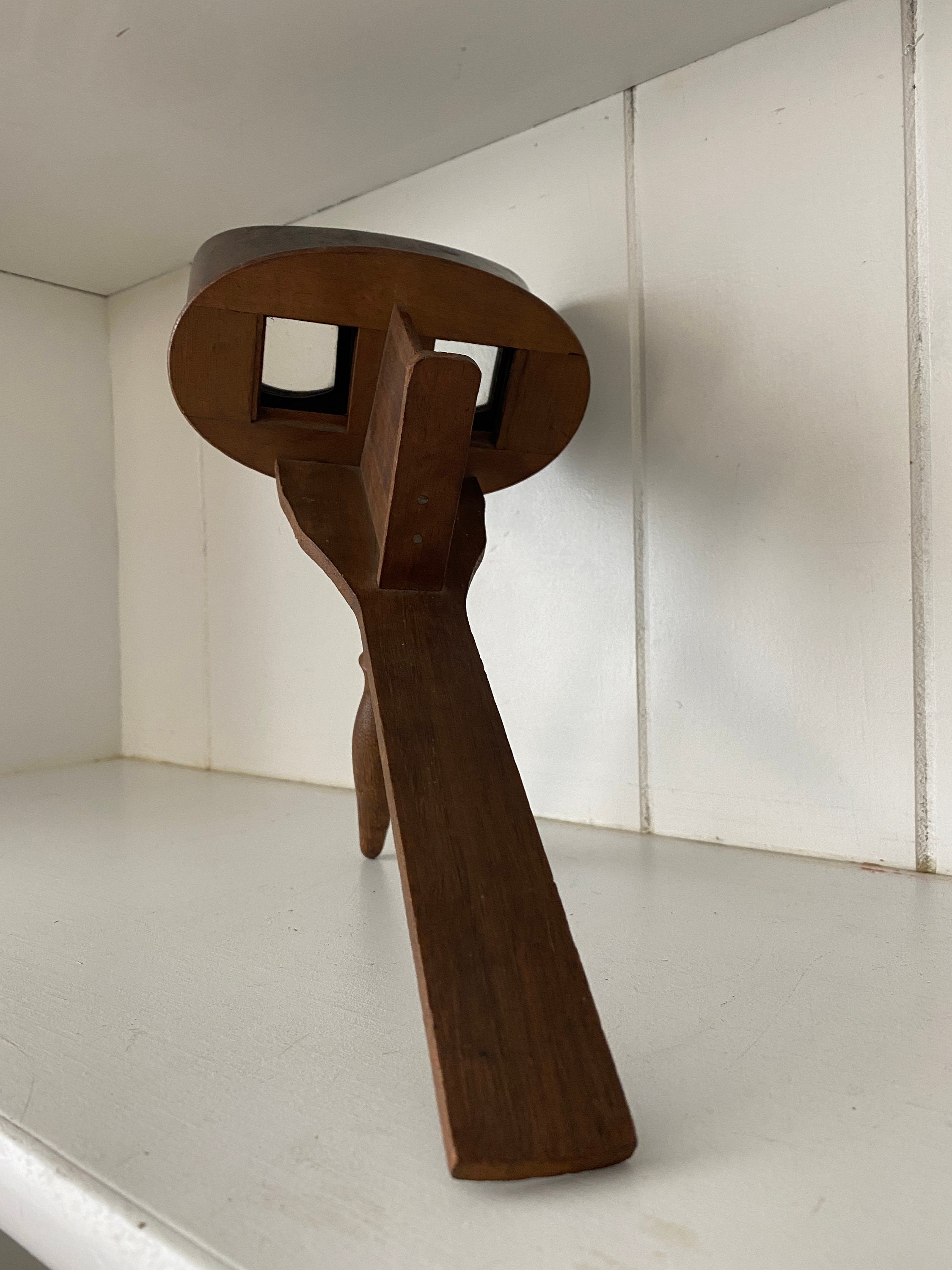 Antique Stereoscopic Image Viewer