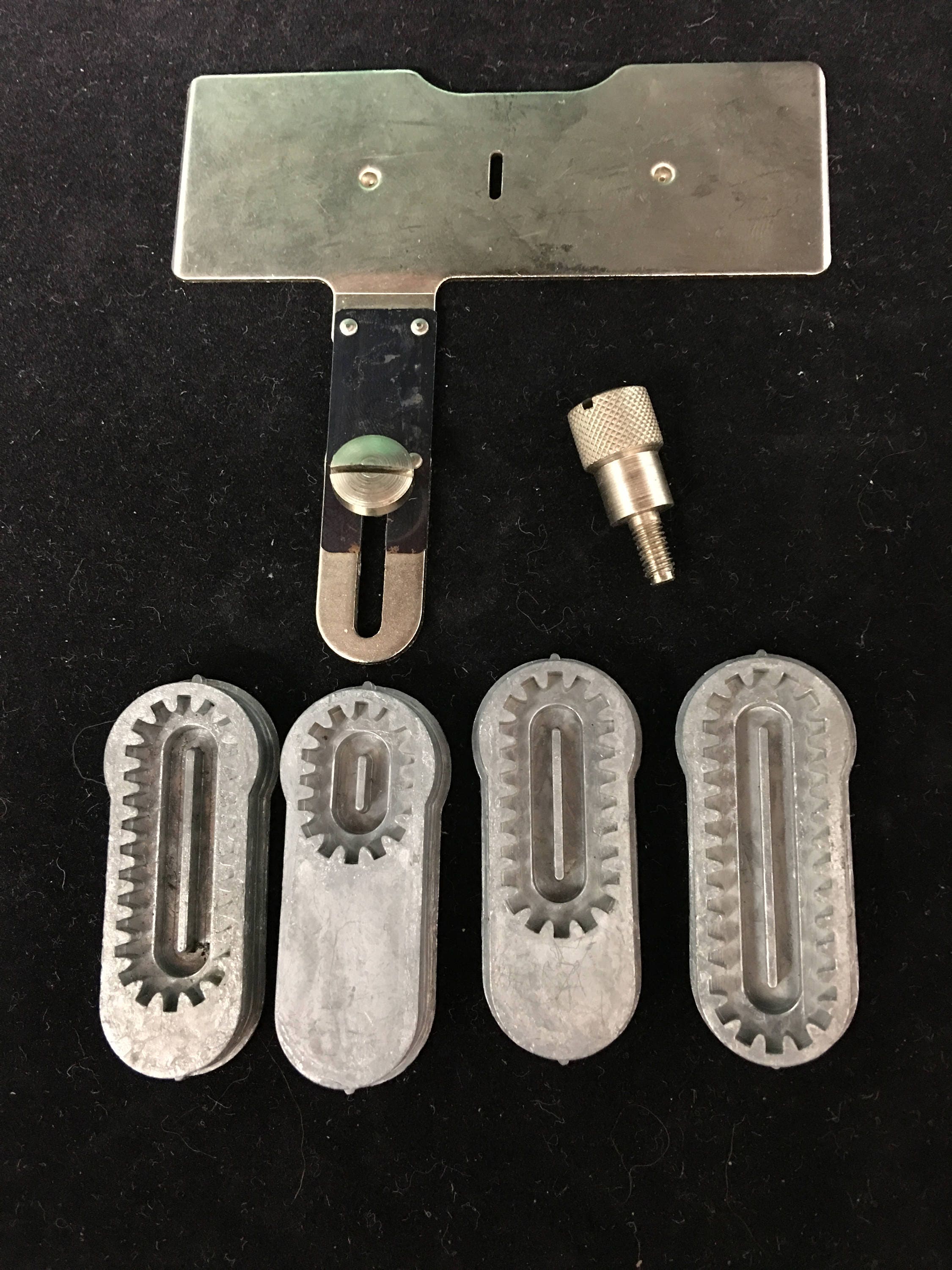 Vintage Singer Sewing Machine Buttonhole Attachment