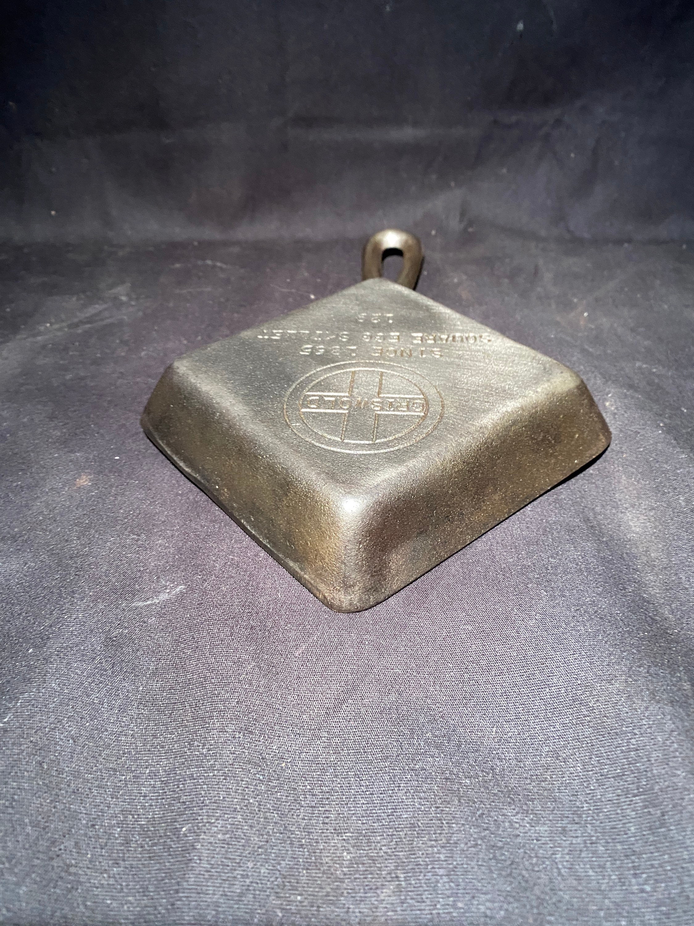 Square Egg Skillet (Griswold 129)