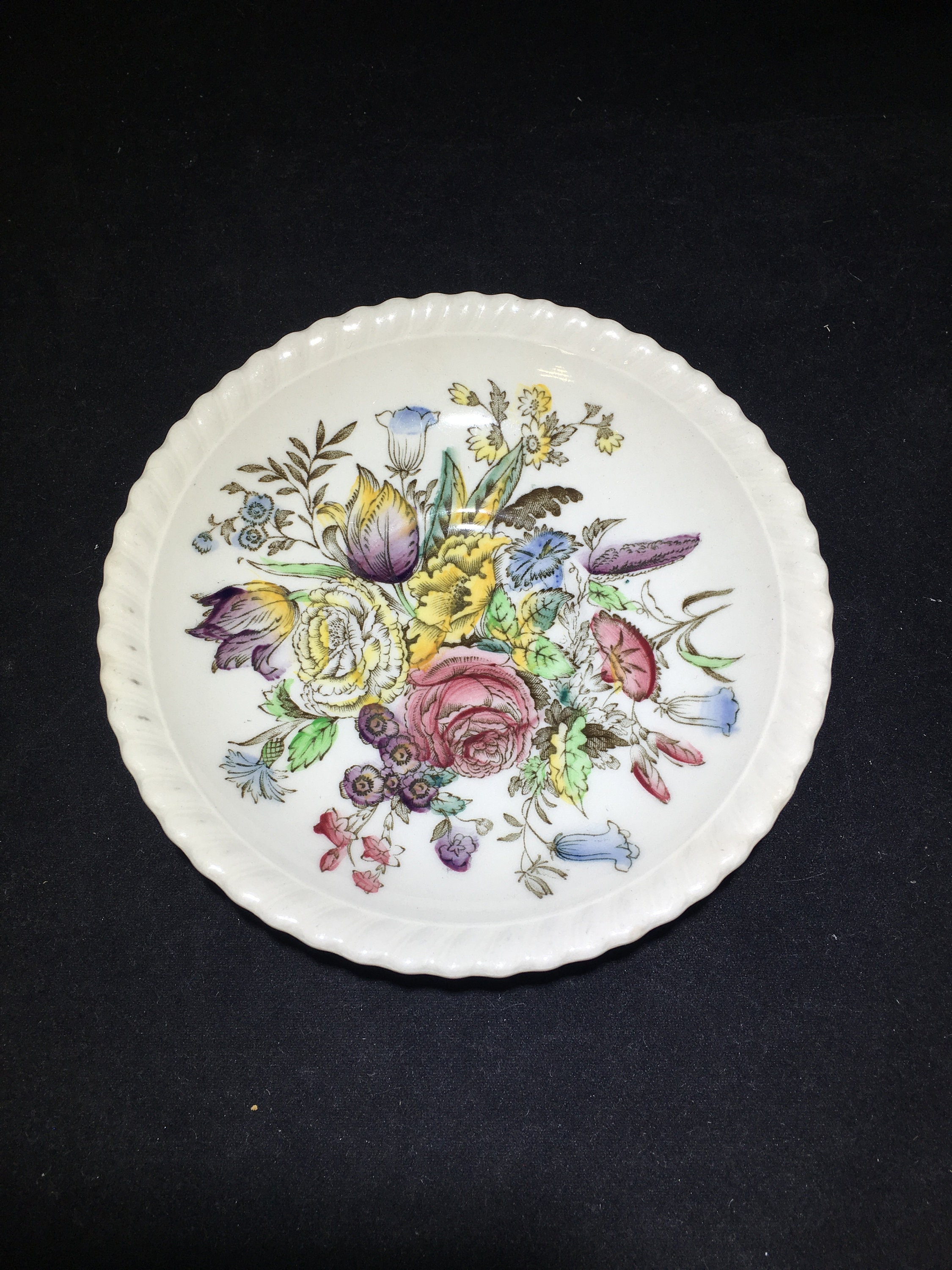 Vintage Pair of Set of Johnson Bros. Windsor Ware Garden Bouquet Pattern