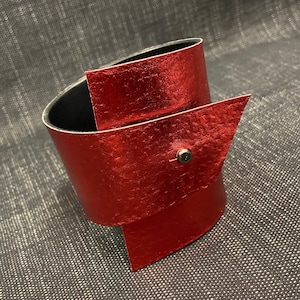Leather cuff bracelet, metallic leather, Avant Garde, unique, simplistic design, minimalist, lightweight, modern design, metallic leather.