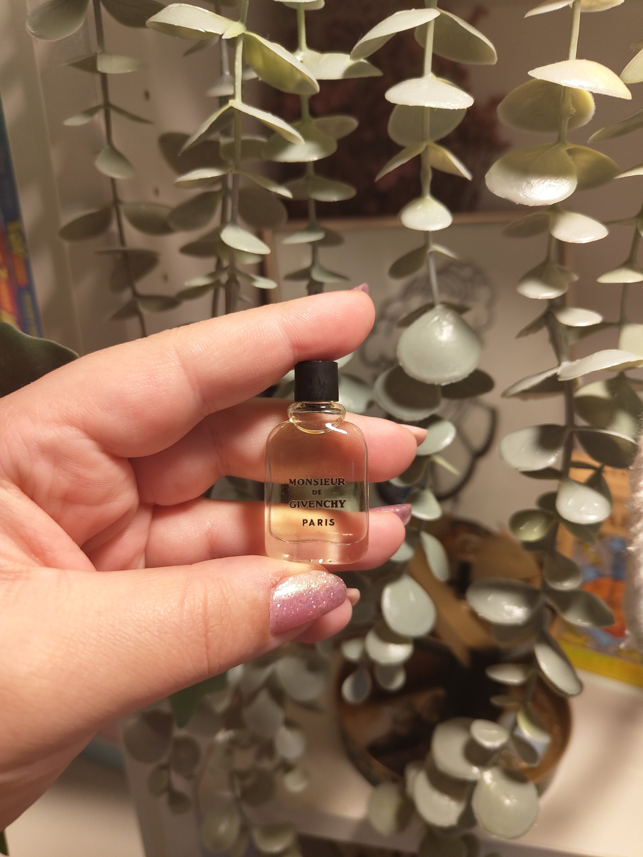 Givenchy Monsieur de Givenchy man's miniature perfume 1993 3ml without