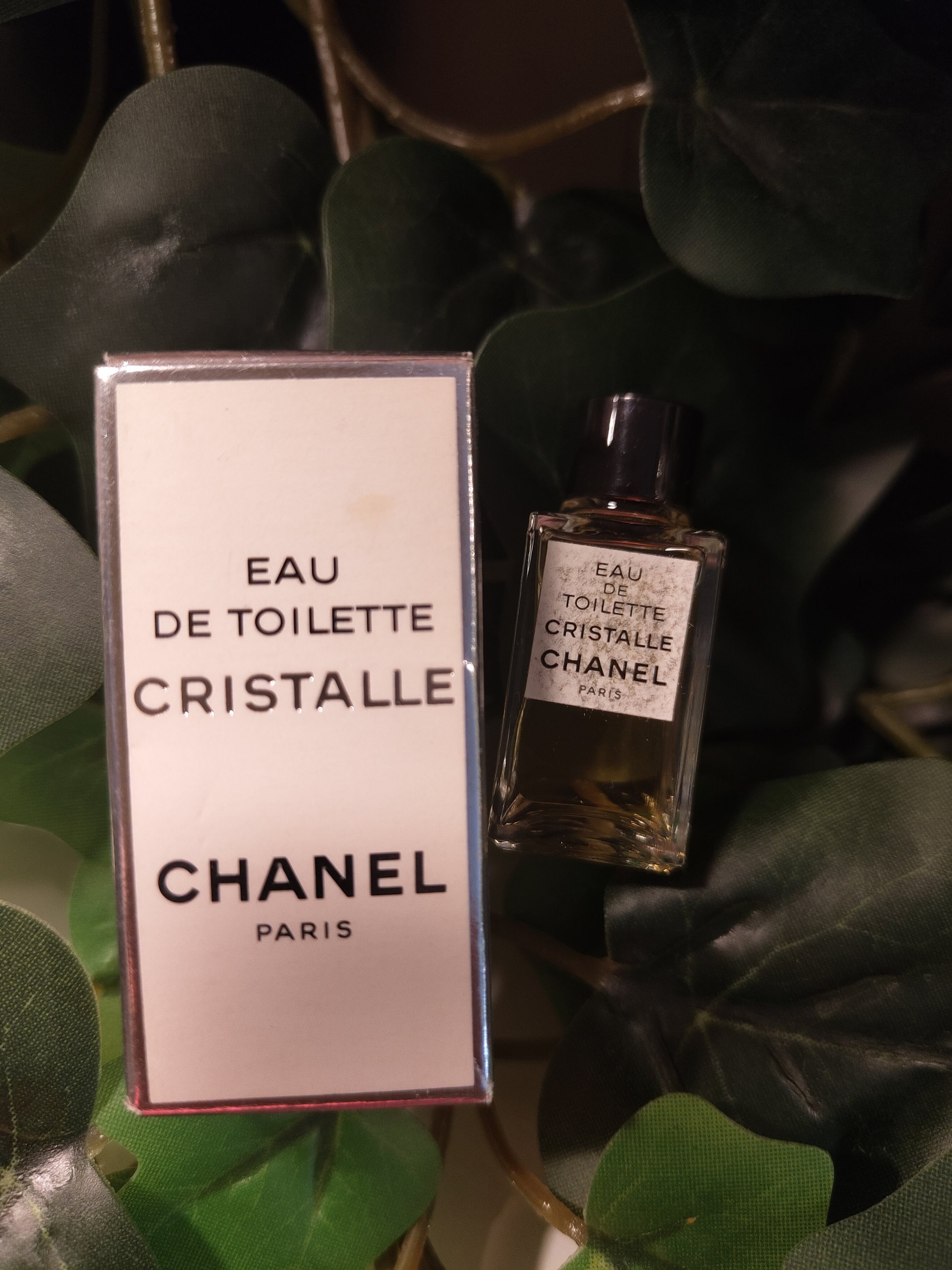 香水(女性用) CHANEL CRISTALLE EAU DE PARFUM Cristalle Eau de Parfum (2023) Chanel perfume - a fragrance for