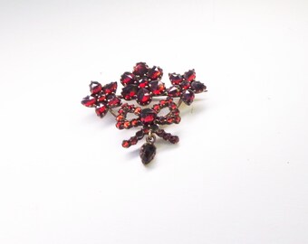 Bohemian Garnet Bow Pin with Dangle and Stars