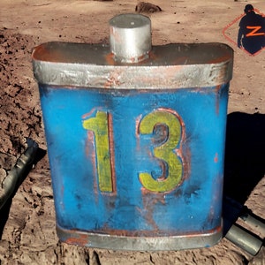 Trusty Vault 13 Canteen prop, ¡hay números personalizados disponibles! ¡Cinturón no incluido!