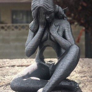 Trauerskulptur Leere Bauch für Kind oder Schwangerschaft Verlust - Fehlgeburt Mutter Kind Vater Kind (unPAINTED Wähle deine Größe)