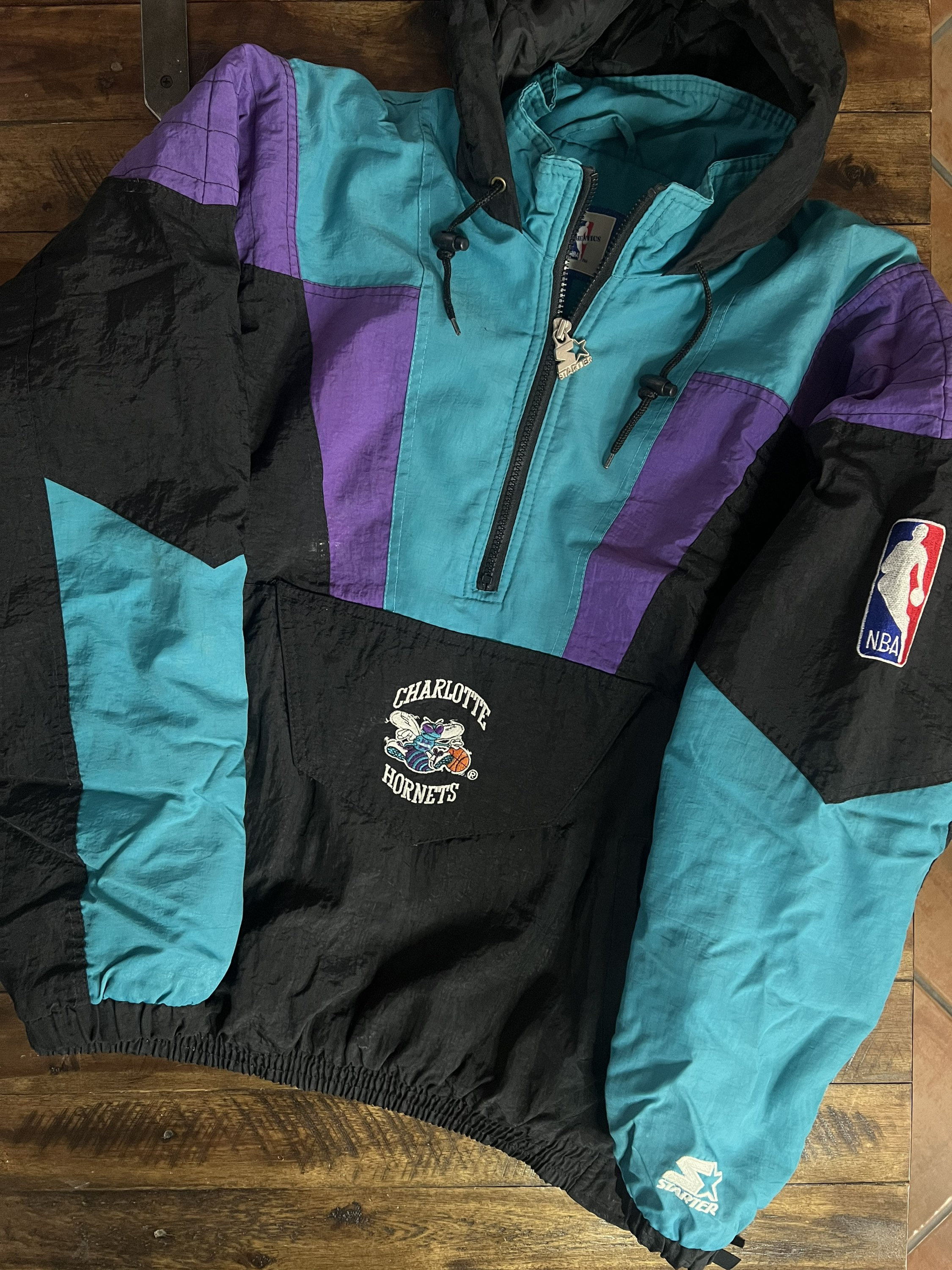 Maker of Jacket NBA Teams Jackets Charlotte Hornets Green Varsity Baseball