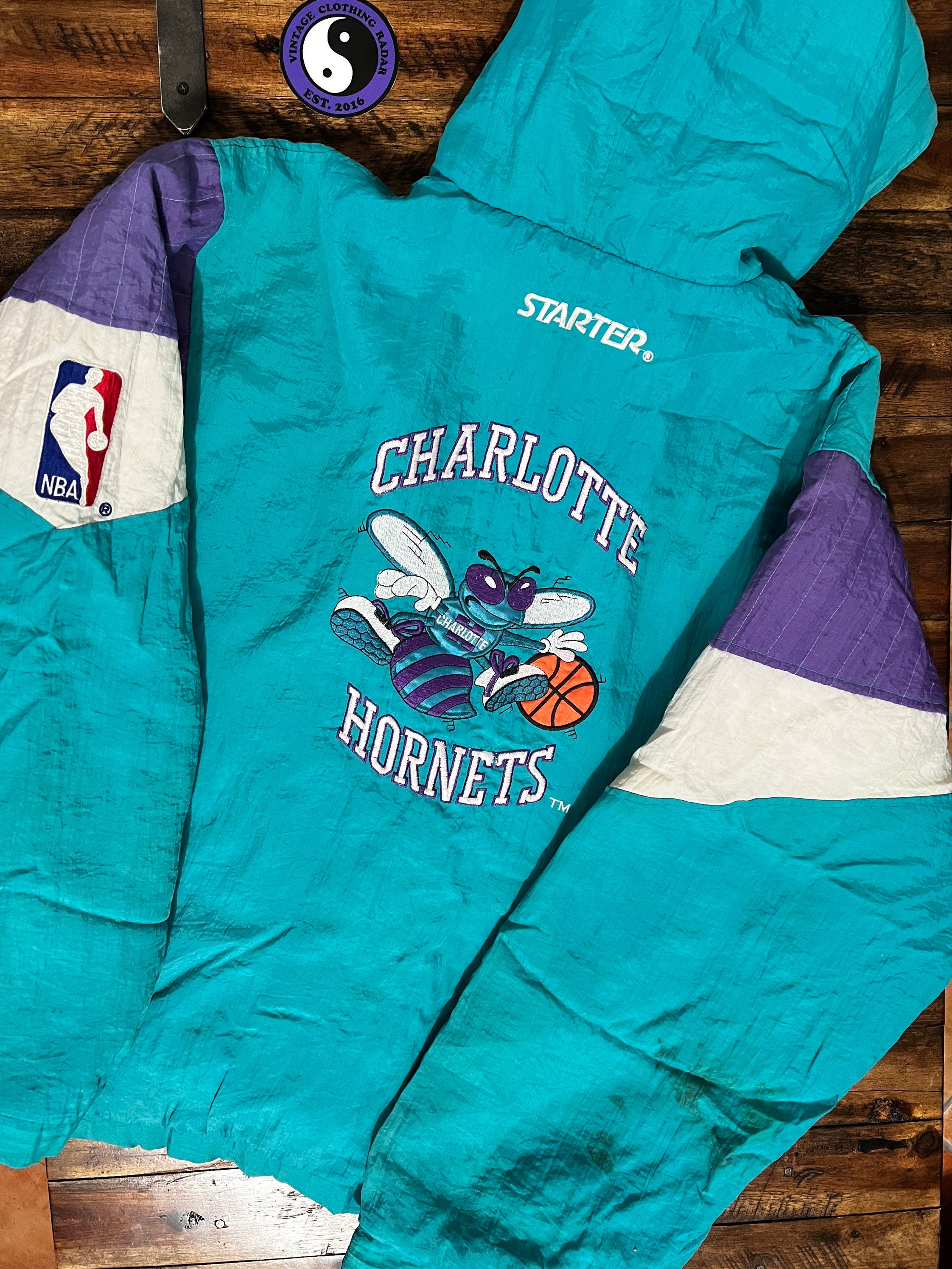 Vintage Charlotte Hornets Lightweight Starter Jacket (1990s)