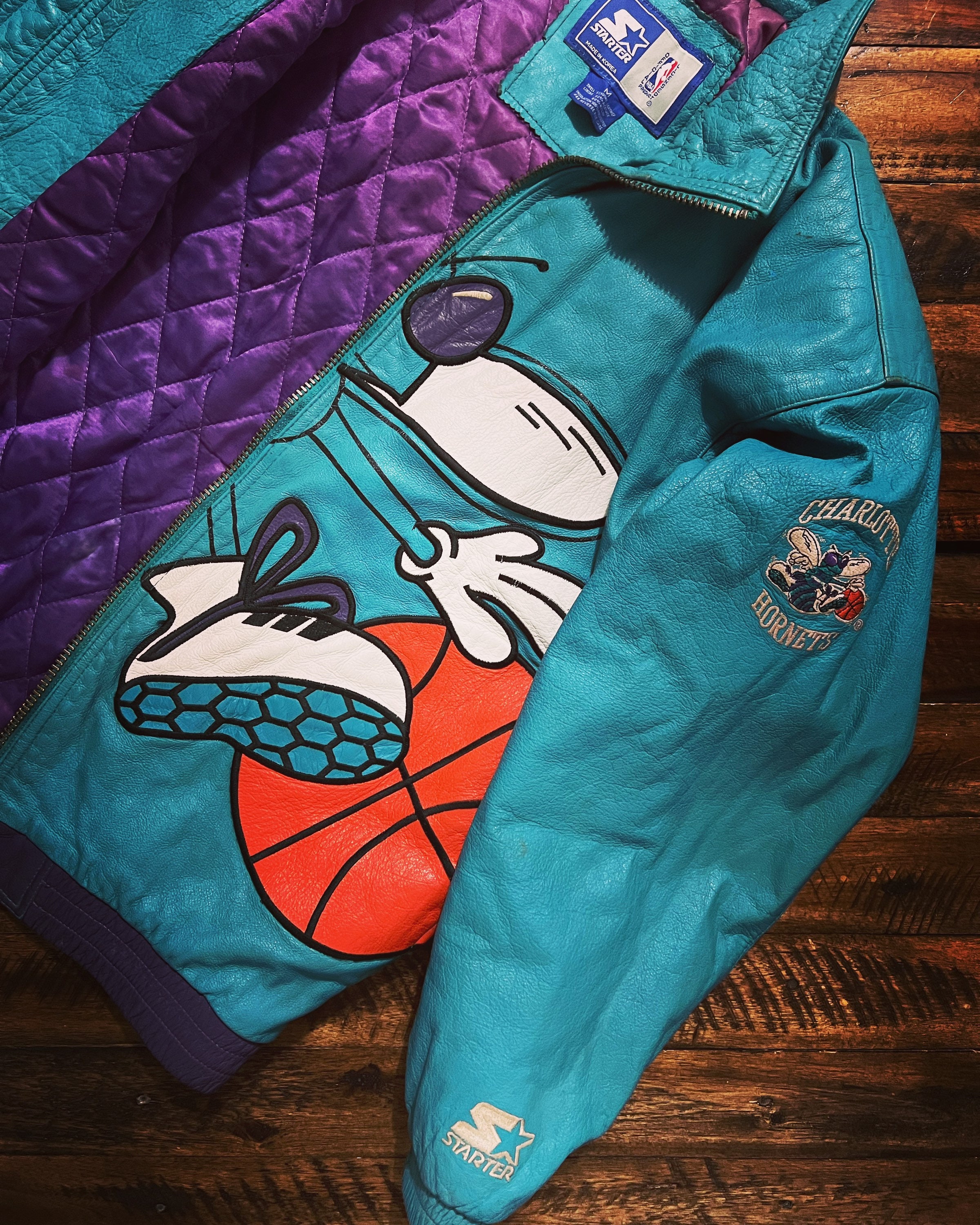 Vintage 90s Nylon Colour-Block Purple Starter Charlotte Hornets NBA 1/2 Zip Hooded Windbreaker Jacket - Medium– Domno Vintage
