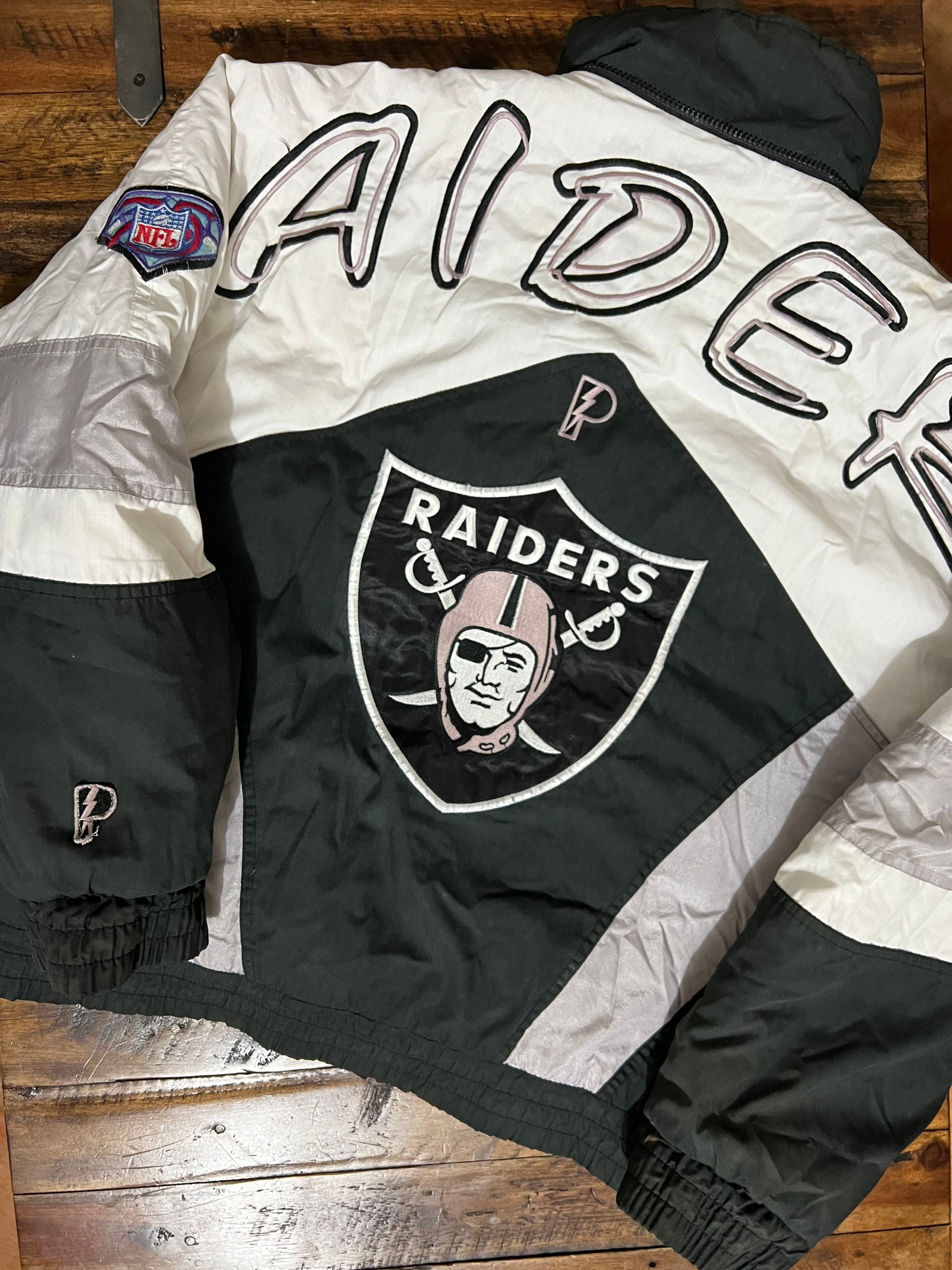 Men's Las Vegas Raiders Starter Black/White Throwback Star Full-Zip Jacket