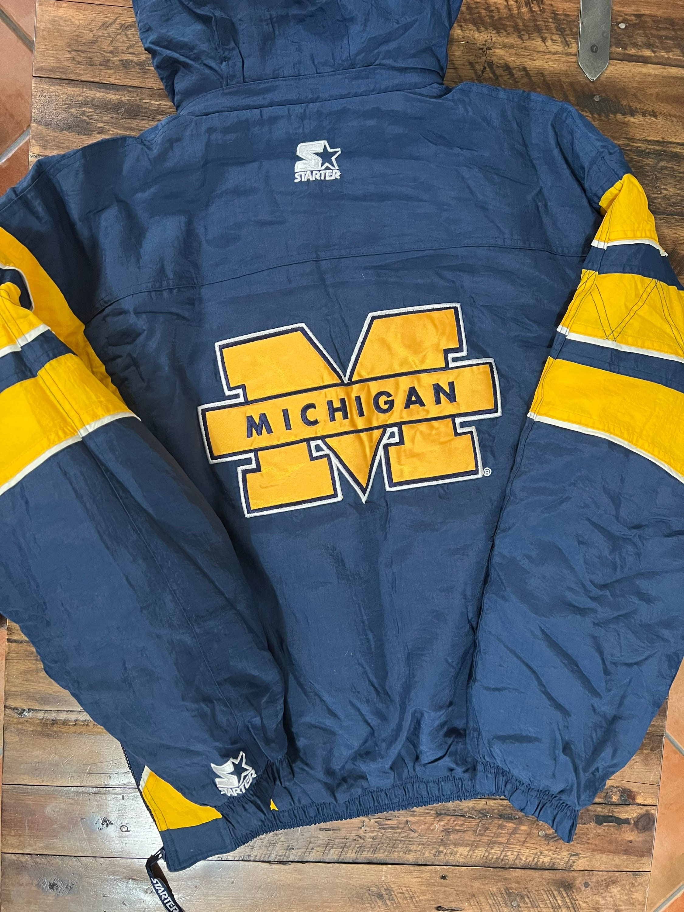 90's Michigan Wolverines Starter NCAA Hockey Jersey Size Large