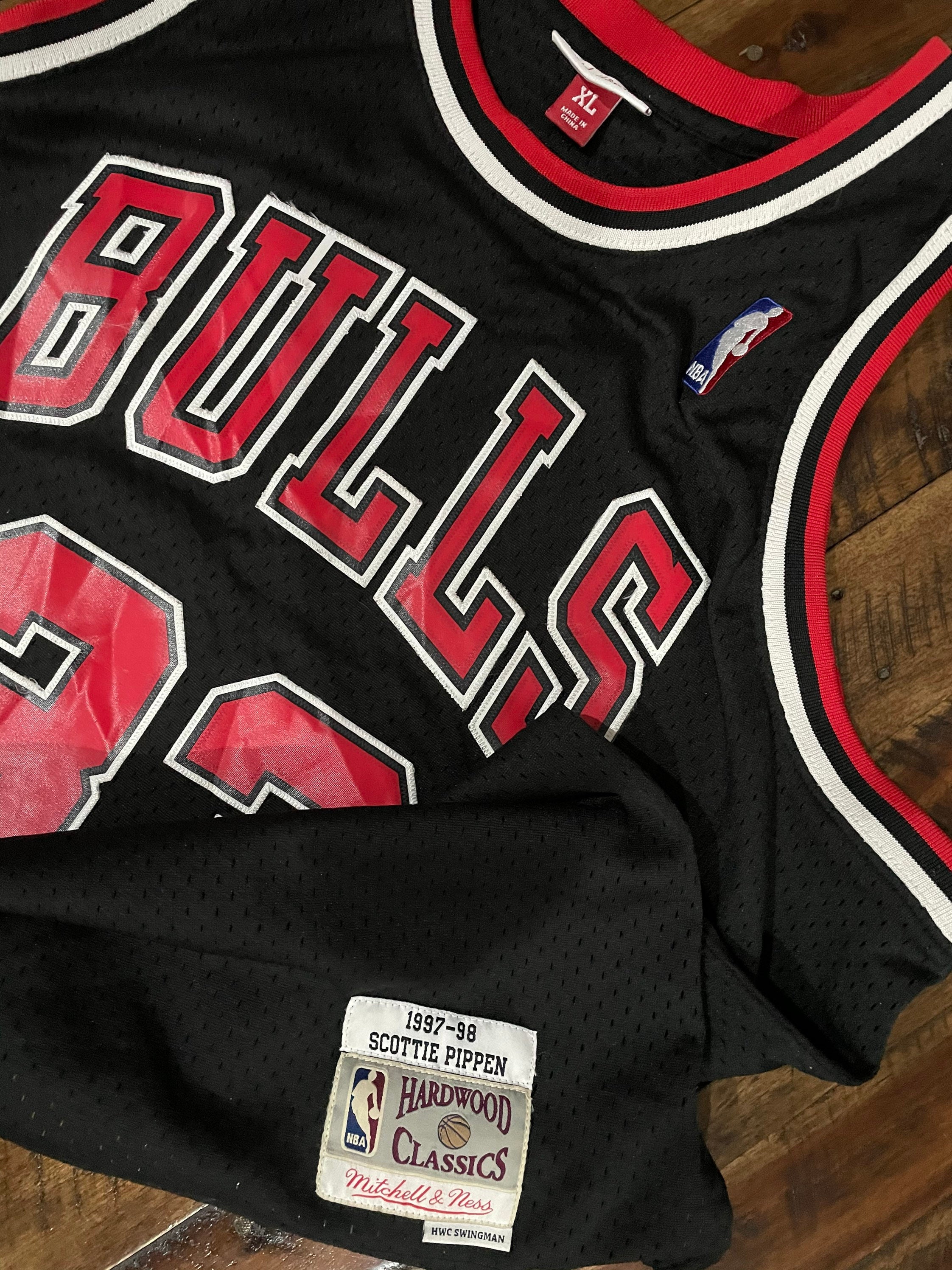 ) Mitchell & Ness Chicago Bulls Pippen #33 Reversible All