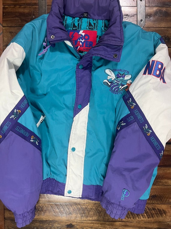 Vintage 90s Charlotte Hornets Jacket Pro Player Hooded Winter 