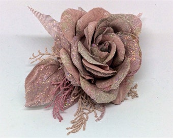 Broche fleur en tissu