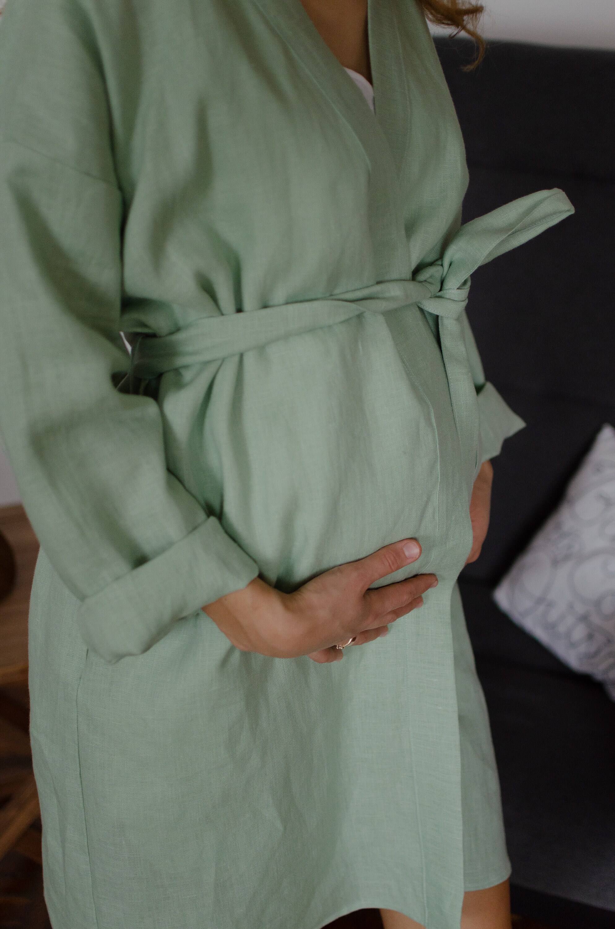 delivery gown and robe