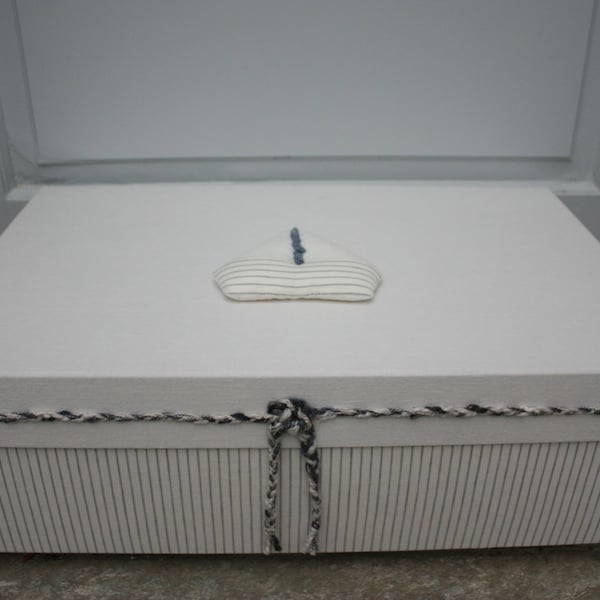 Boîte à souvenirs en tissu pour calèche/boîte de baptême/boîte de baptême/boîte de rangement en tissu en lin/boîte en tissu bateau/baptême grec orthodoxe