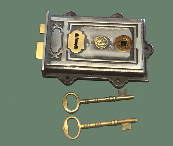 ~ Victorian Style ~ Davenport ~ Cast Iron /& Brass Rim Lock ~