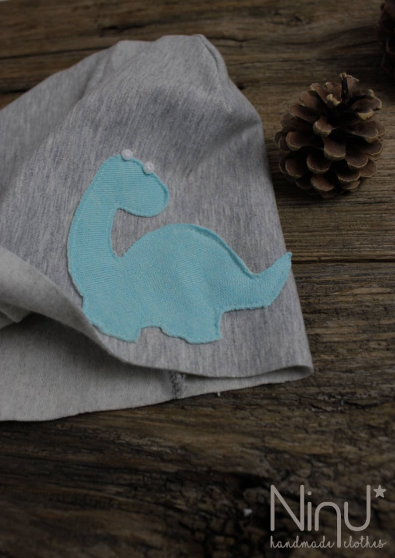 Winter soft Cap-childadult cap with dinosaur application-soft cotton sweatshirt-Slouchy winter beante Cap