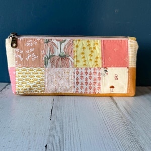 Crafting tool patchwork pouch, pencil zipper pouch