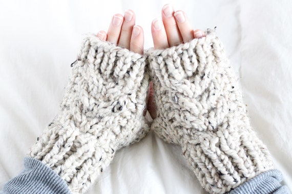 chunky knit fingerless gloves pattern