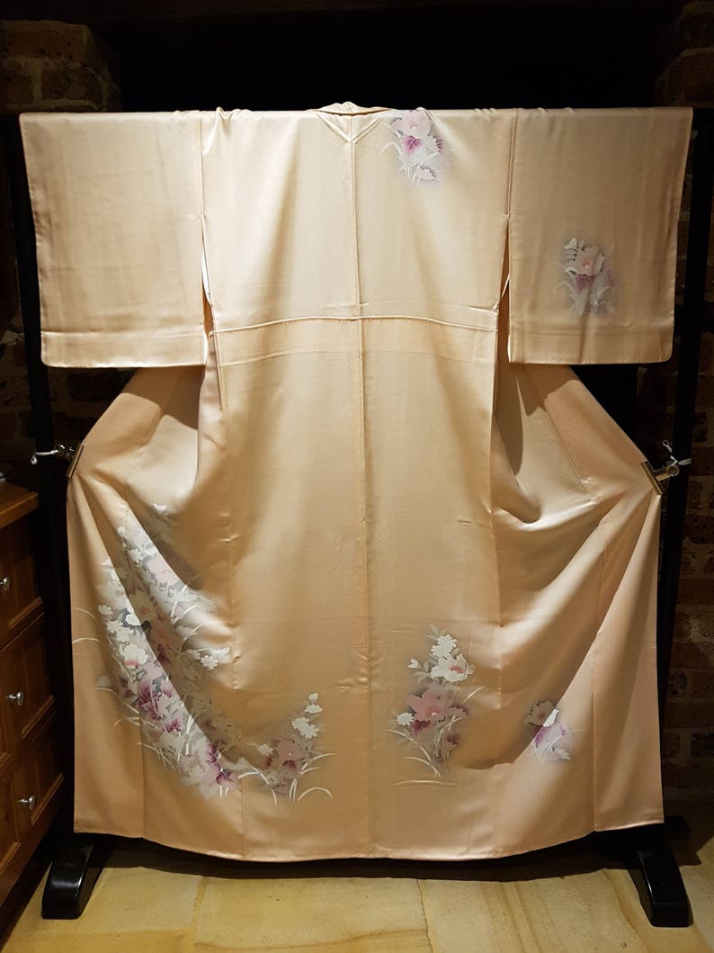 Shoken Silk Homongi Kimono Flowers on Baby Pink | Etsy