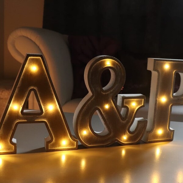 LED En Bois Lettres Et Ampersand 21cm De Mariage Initiales De Mariage Décor De Gâteau Table D'anniversaire Cadeau Bébé Douche De Mariée