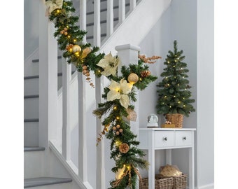 Decorated Pre-Lit Garland Illuminated with 40 LED Lights In Cream/Gold 9ft Festive Poinsettia Stair Garland Mantlepiece Fireplace Decoration