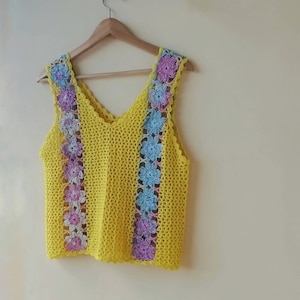 Yellow tank top and multicolored flowers/ crochet tank top/ crochet fashion/ crochet tank top/ bohemian style / boho chic