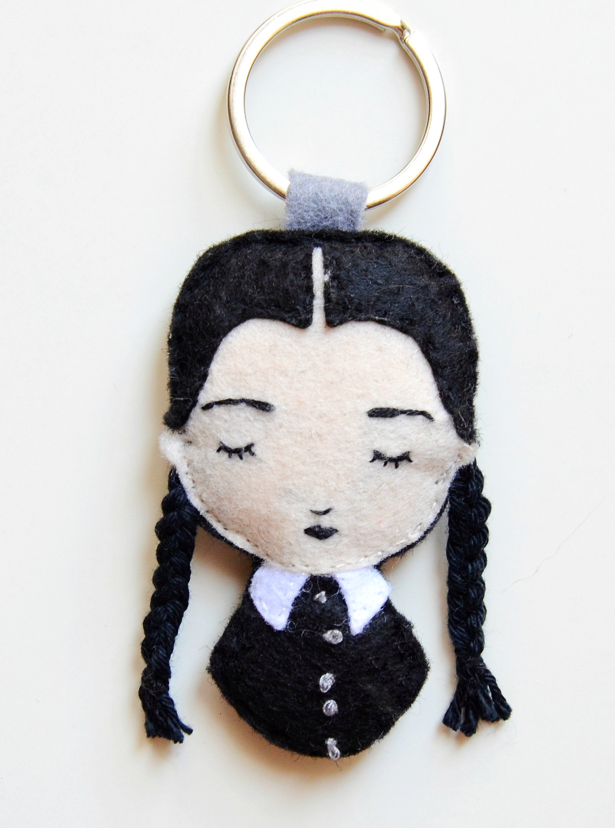 Acheter Mercredi Addams porte-clés pendentif chose main Addams famille  porte-clés porte-clés
