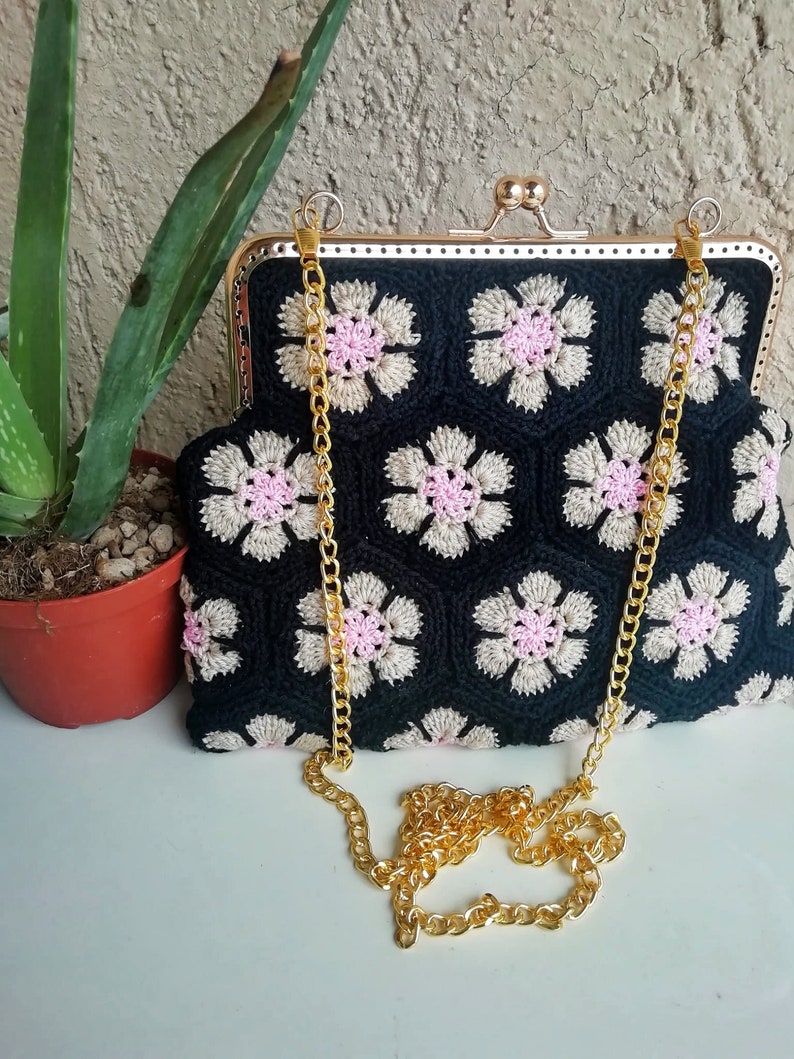 cotton bluish and mustard refined and elegant bag boho chic vintage style gold Crochet clic clac bag with flowers