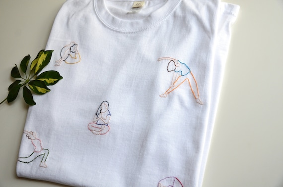 YOGA T-shirt / Hand Embroidered / Yoga Positions / Embroidery / Relaxation  Shirt / Unisex White T-shirt / Oversized -  Denmark