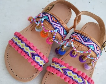 Ähnliche Artikel wie Kinder Sandalen Baby Boho griechische BoHo Schuhe Riemchen Schuhe Hippie Schuhe Schuhe
