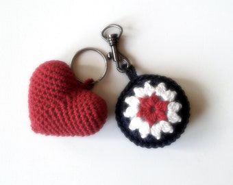 Download PDF Tutorial - Crochet Pendants