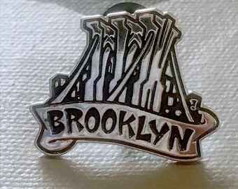 Brooklyn Bridge pin